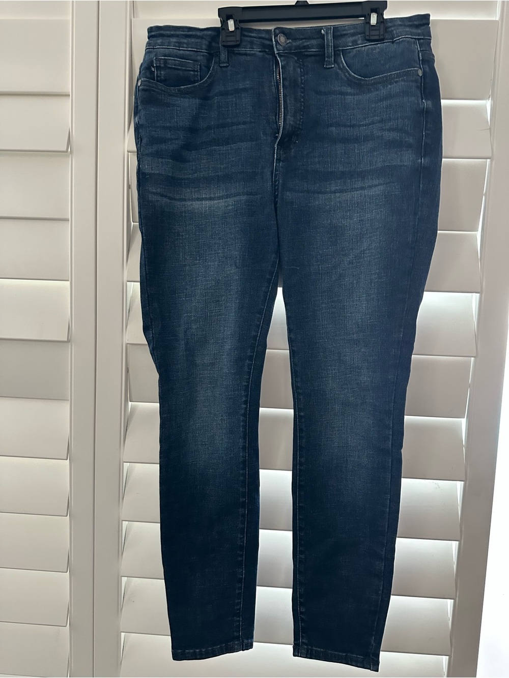 Pre-Loved Judy Blue Dark Wash Skinny Fit Jeans Size 13/31